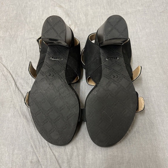 Vionic Carmel Sandal Womens Size 6 Black Suede Ankle Strap Chunky Heels Fs Chrty - Picture 11 of 11